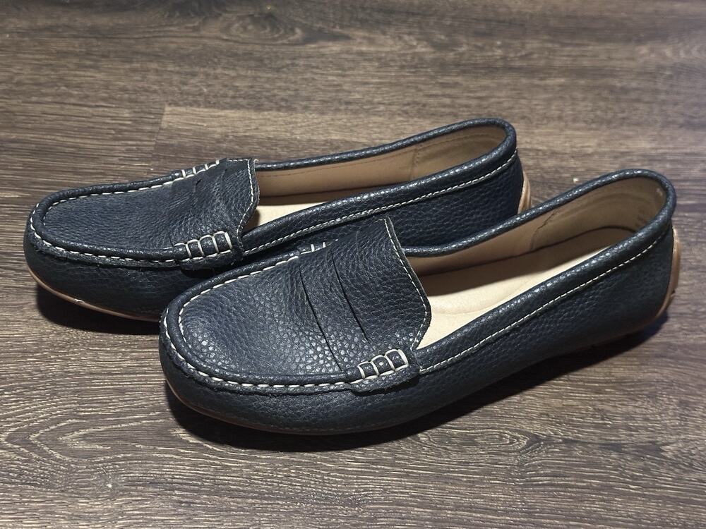 KORDAL Women's Comfortable & Lightweight Navy Blue Leather Penny Loafer 7.5